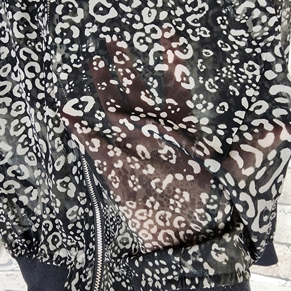 Juicy Couture Viva Luxe Zip Front Jacket Sheer Leopard Print Black Size XS - Picture 6 of 12